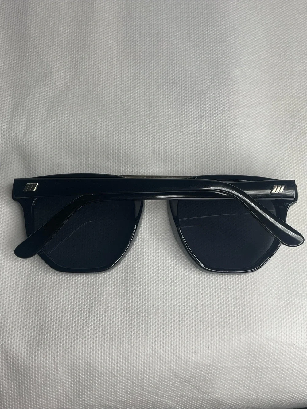 Le Specs Polarized Thunderdome Sunglasses Black Smoke Gray Aviator Style 1602137